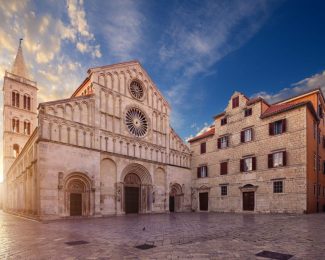 cathedrale-sainte-anastasie-1024x683