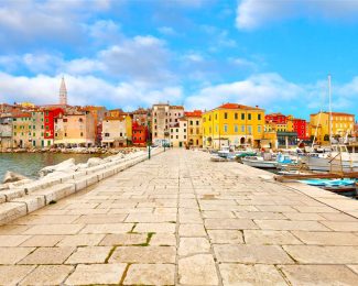 xl_Kroatien_Porec_iS-160576427_ie